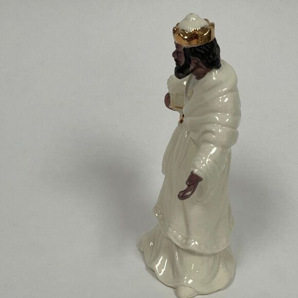 Home for the Holidays Wiseman Porcelain Nativity Replacement Figure 6 1/2" High - Picture 7 of 9